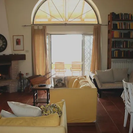 Villa La Casa Gialla Castelnuovo di Farfa